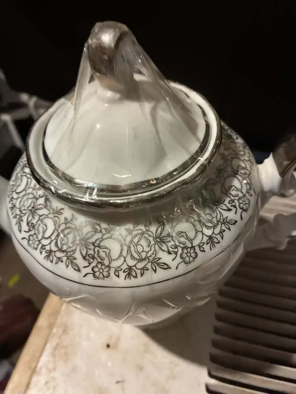 Winterling Bavaria WIG26 Porcelain Teapot with Platinum Rose Trim
